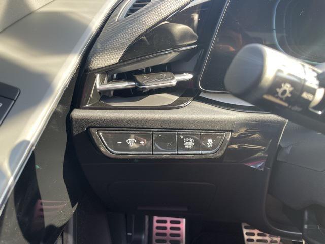 new 2025 Kia Niro car, priced at $31,337