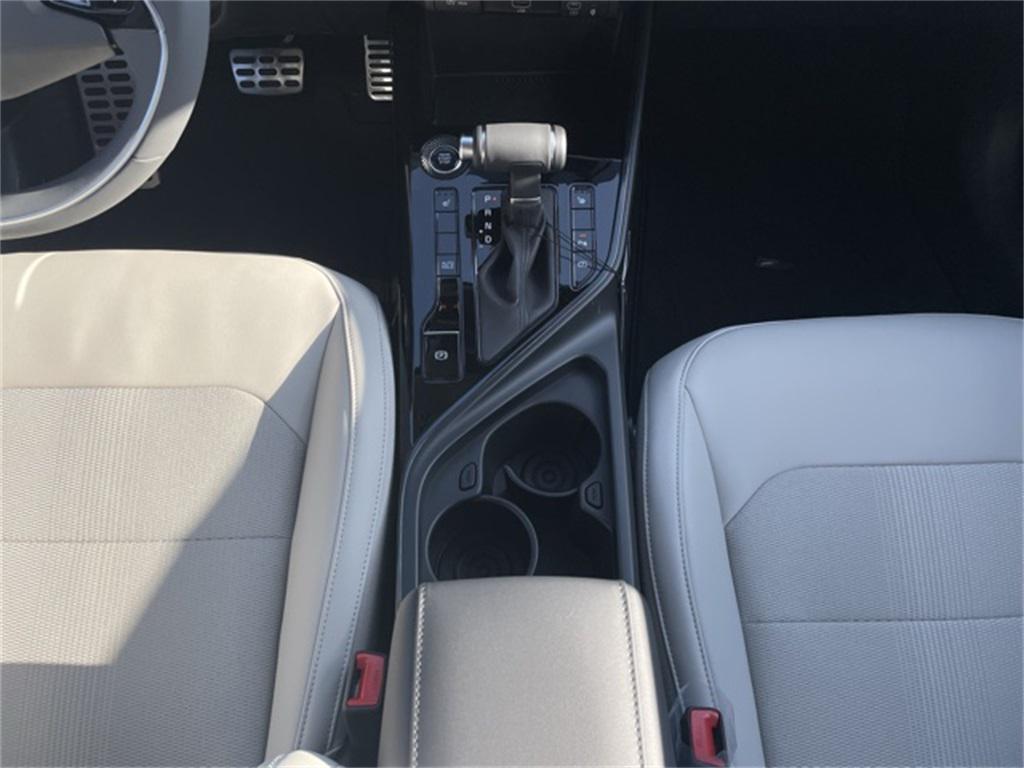 new 2025 Kia Niro car, priced at $31,337