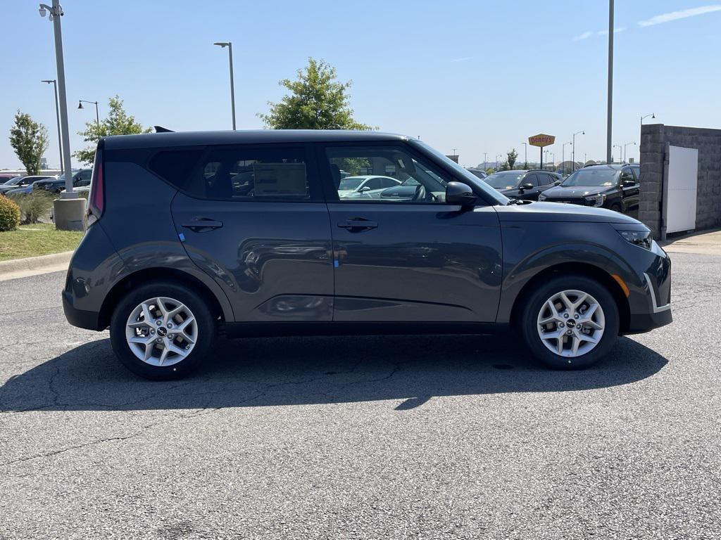 new 2025 Kia Soul car, priced at $23,344