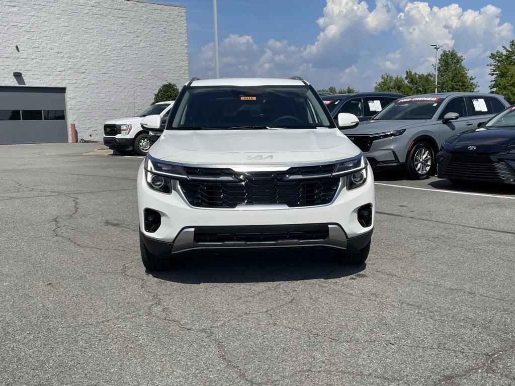 new 2025 Kia Seltos car, priced at $25,470
