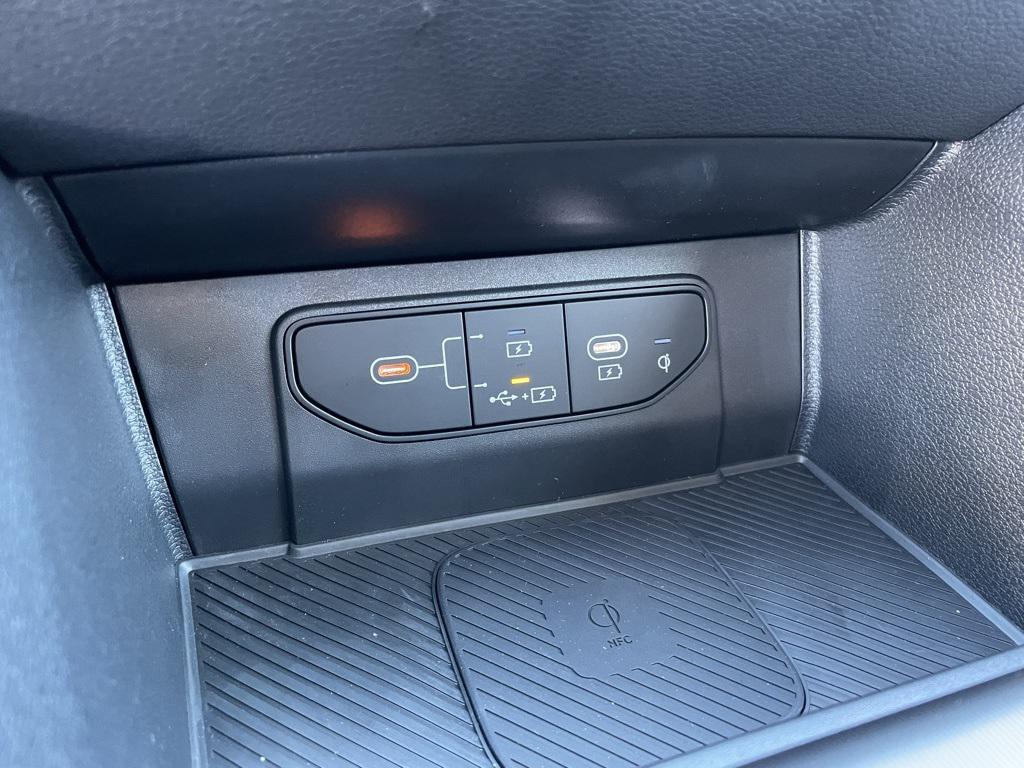 new 2026 Kia Sportage car, priced at $37,690