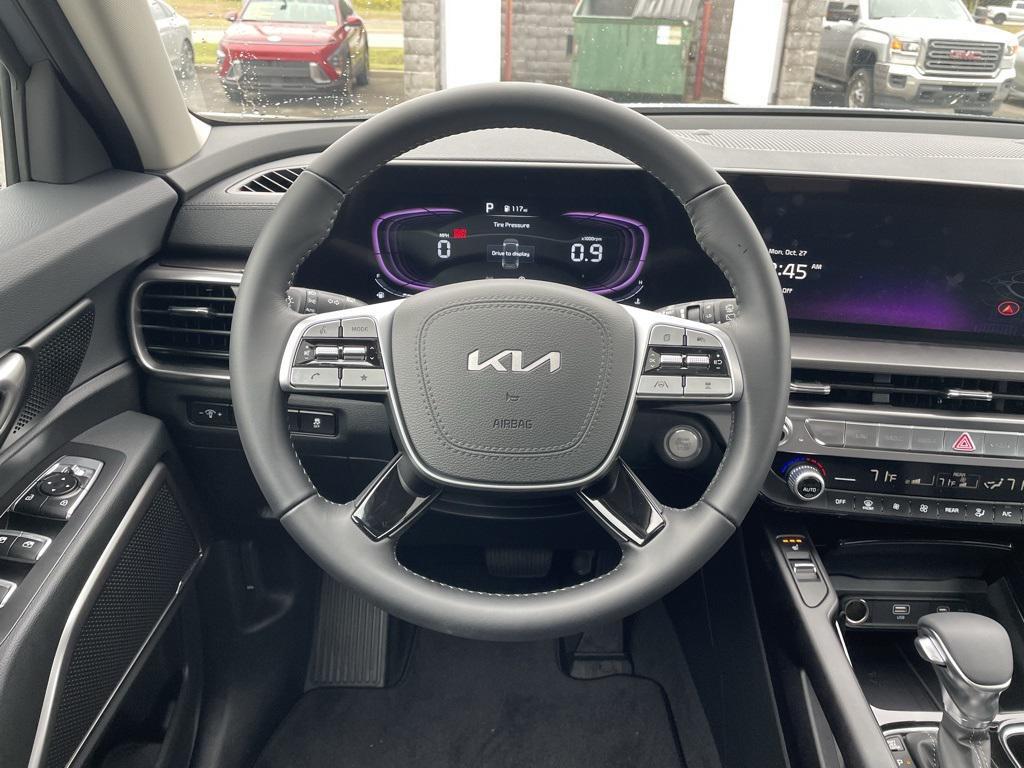 new 2025 Kia Telluride car, priced at $40,020