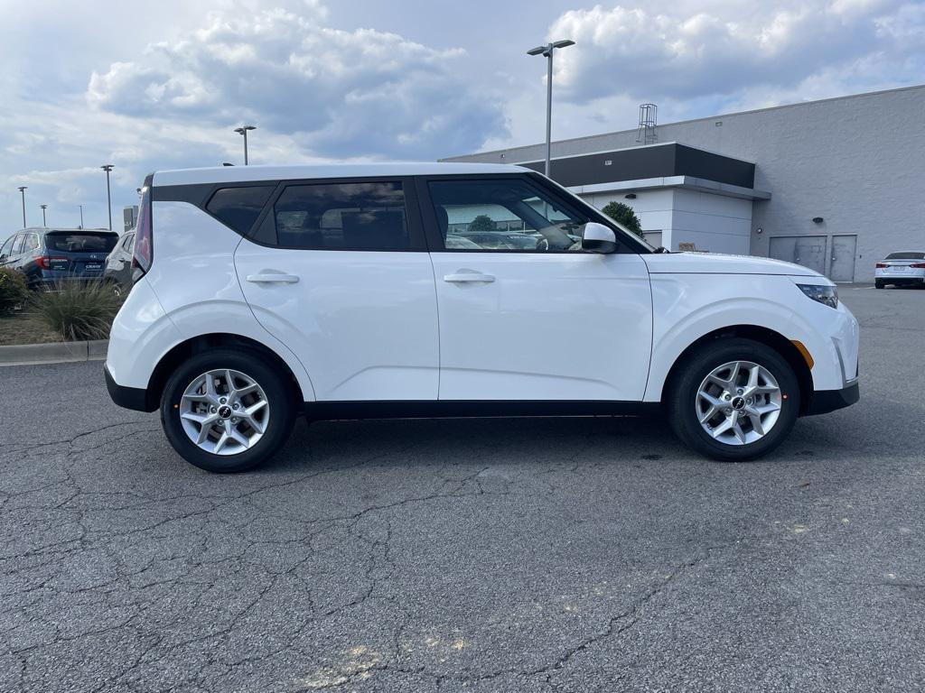 new 2025 Kia Soul car, priced at $21,620