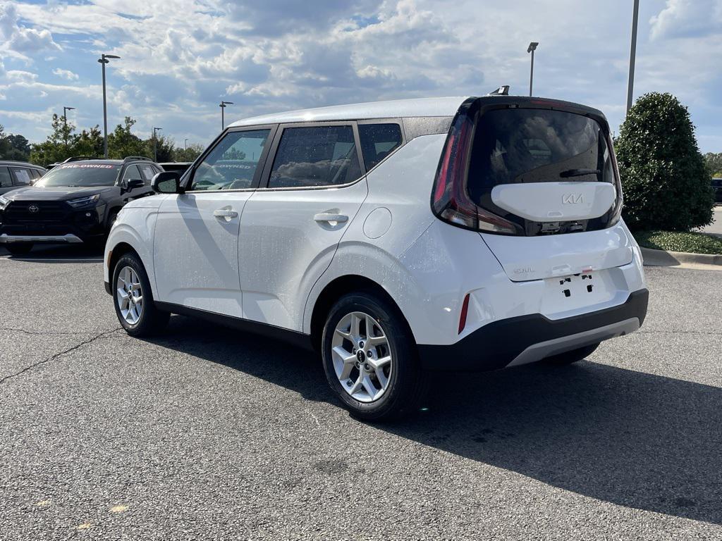 new 2025 Kia Soul car, priced at $21,620