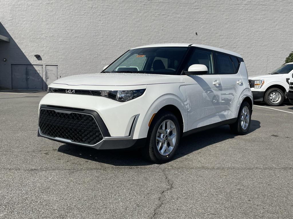 new 2025 Kia Soul car, priced at $21,620