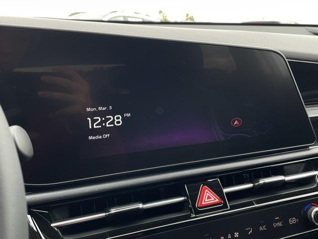 new 2025 Kia Niro car, priced at $32,056