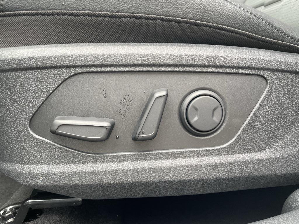 new 2026 Kia Sportage car, priced at $37,850