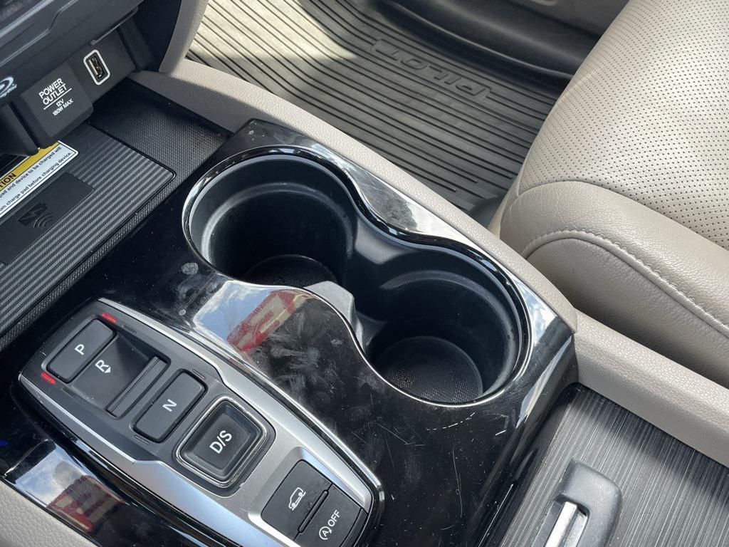 used 2022 Honda Pilot car, priced at $31,600