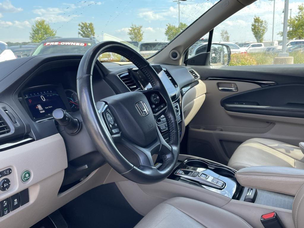 used 2022 Honda Pilot car, priced at $31,600