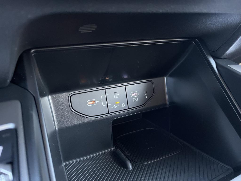 new 2026 Kia Sorento car, priced at $37,730