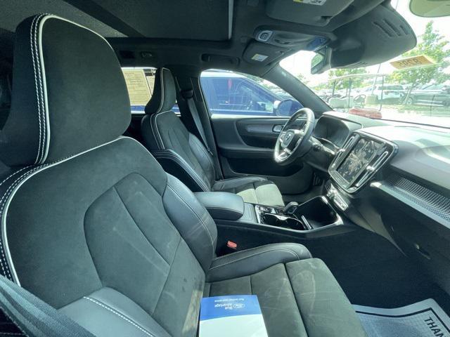 used 2022 Volvo XC40 car, priced at $25,624