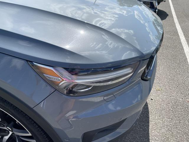 used 2022 Volvo XC40 car, priced at $25,624