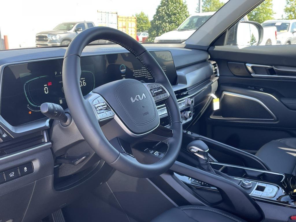 new 2025 Kia Telluride car, priced at $40,310