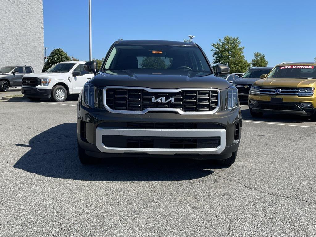 new 2025 Kia Telluride car, priced at $40,310