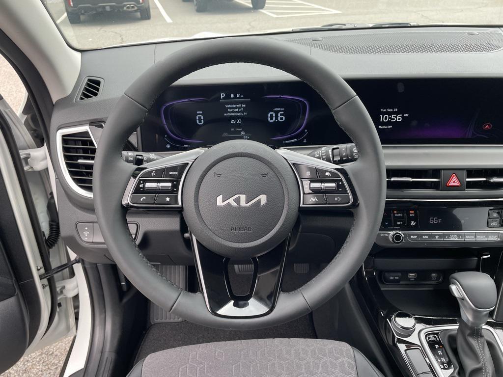 new 2026 Kia Seltos car, priced at $28,120