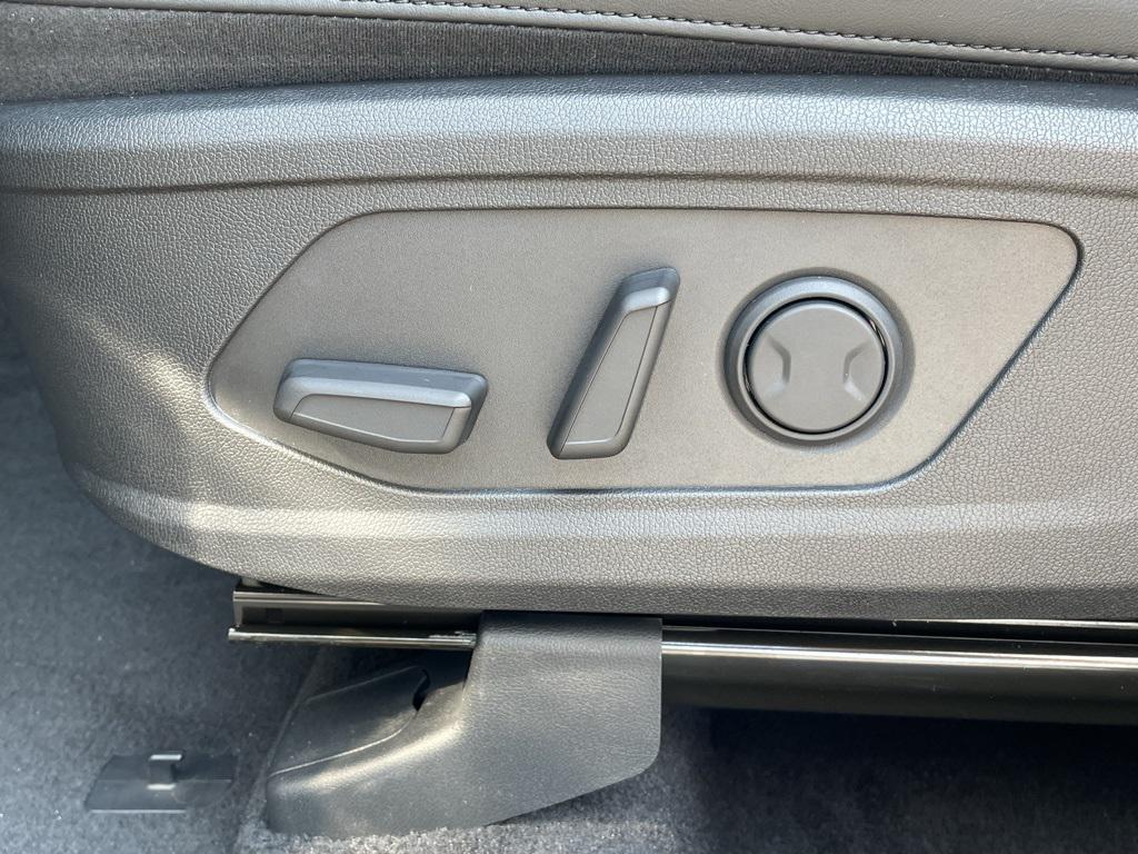 new 2026 Kia Sorento car, priced at $36,770