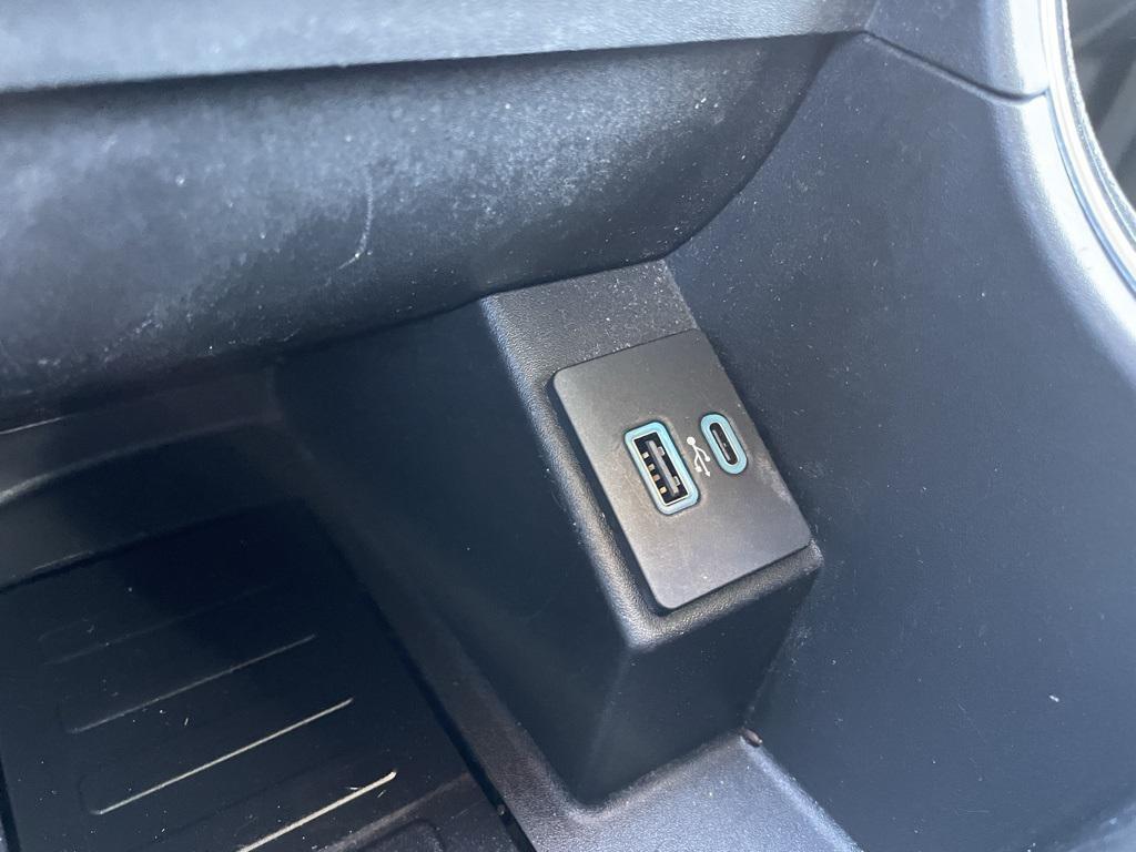 used 2022 Ford Edge car, priced at $26,671