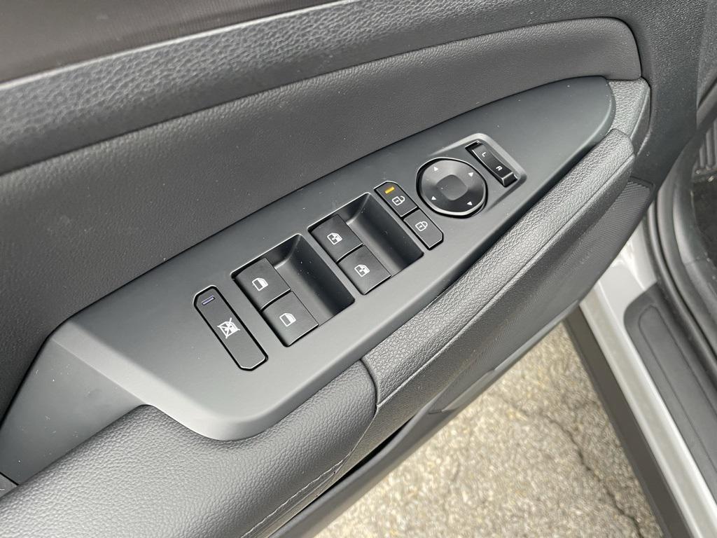 new 2026 Kia Sportage car, priced at $31,995