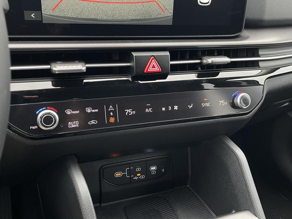 new 2026 Kia Sportage car, priced at $31,995