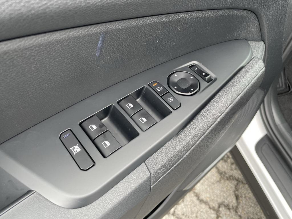 new 2026 Kia Sportage car, priced at $30,790