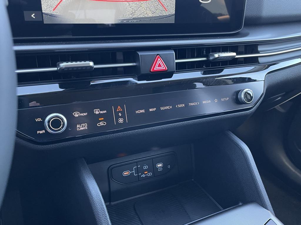 new 2026 Kia Sportage car, priced at $31,905