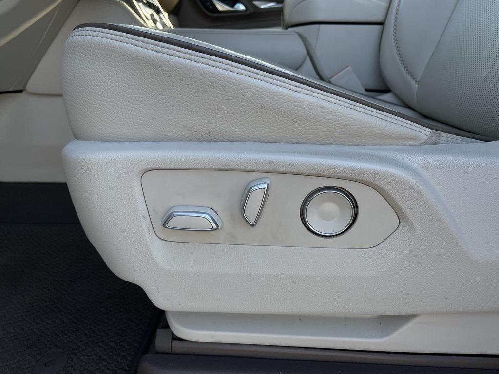 used 2022 GMC Yukon car, priced at $51,488