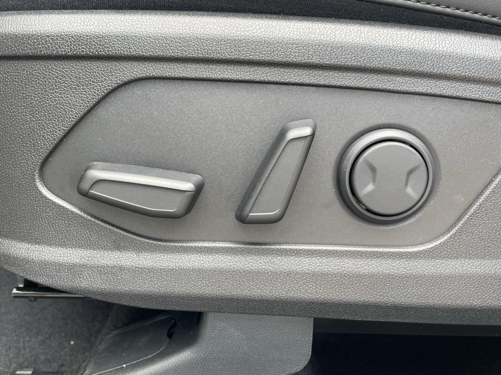 new 2026 Kia Sorento car, priced at $36,330