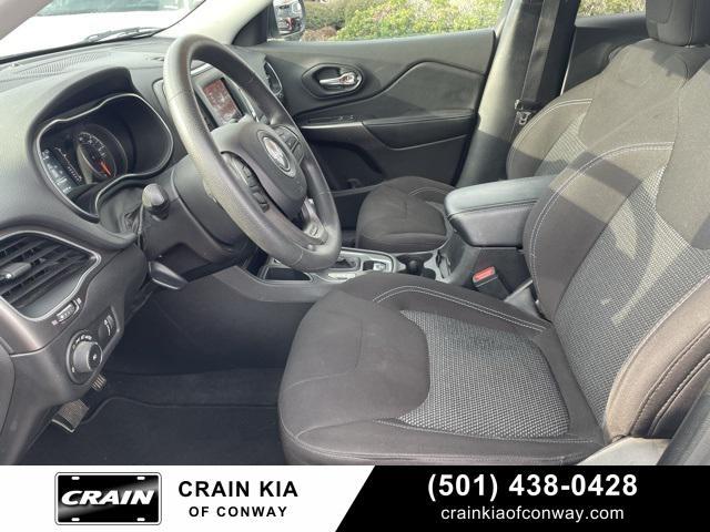 used 2019 Jeep Cherokee car, priced at $18,016