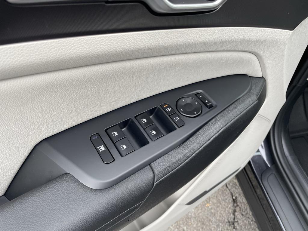 new 2026 Kia Sportage car, priced at $32,815