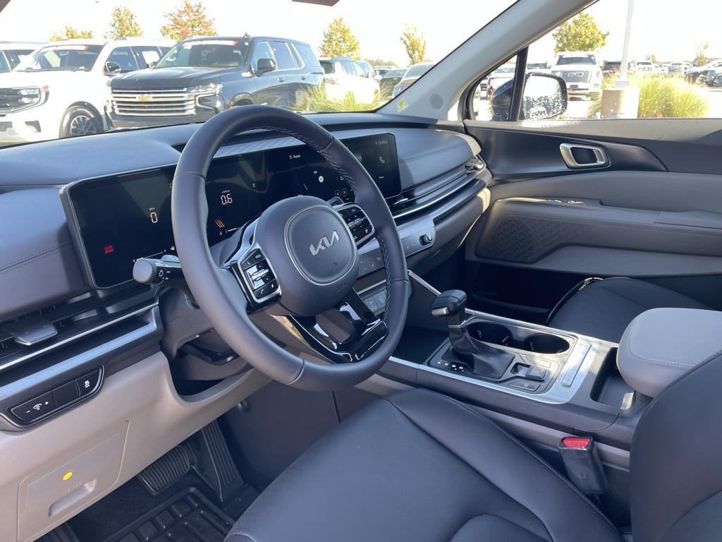 new 2026 Kia Carnival car, priced at $39,980