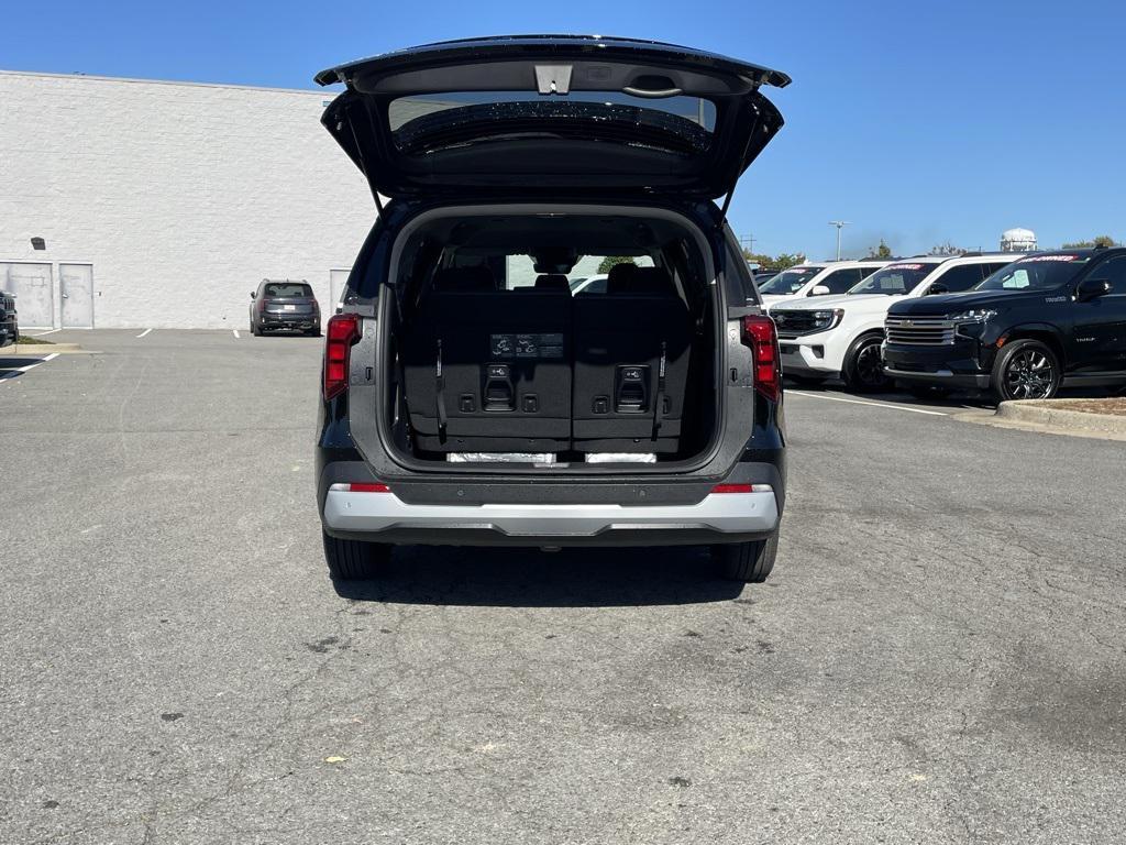 new 2026 Kia Carnival car, priced at $39,980