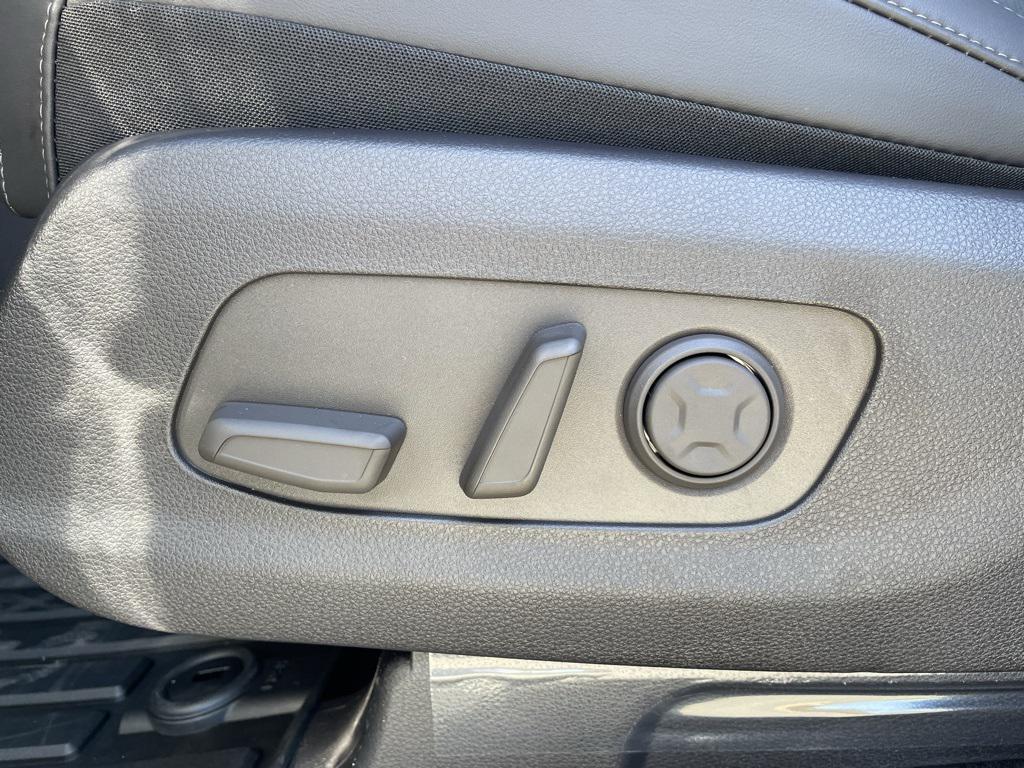 new 2026 Kia Carnival car, priced at $39,980