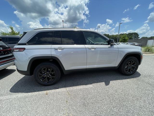 used 2023 Jeep Grand Cherokee car, priced at $33,285