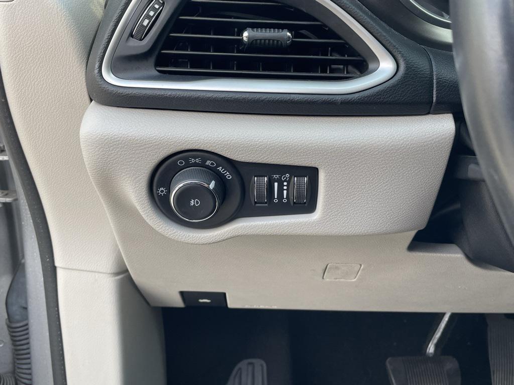 used 2020 Chrysler Pacifica car, priced at $22,957