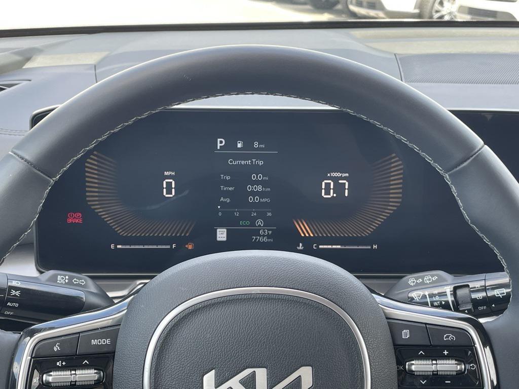 used 2025 Kia Sorento car, priced at $31,909