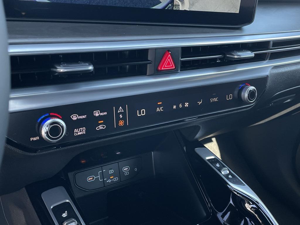 new 2026 Kia Sorento car, priced at $47,015