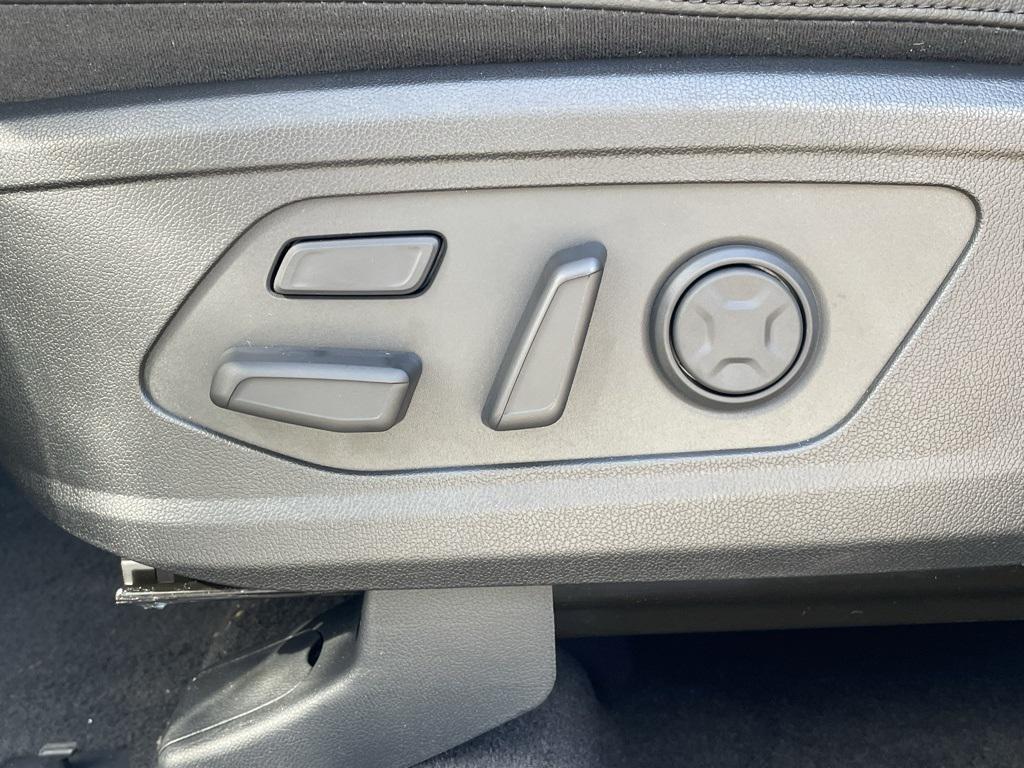 new 2026 Kia Sorento car, priced at $47,015