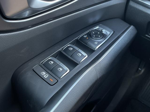 new 2025 Kia Sorento car, priced at $34,885