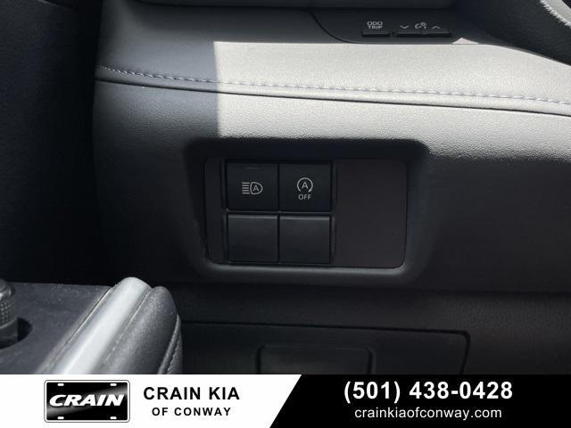used 2023 Toyota Highlander car, priced at $32,746