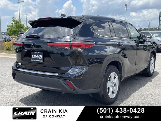 used 2023 Toyota Highlander car, priced at $32,746