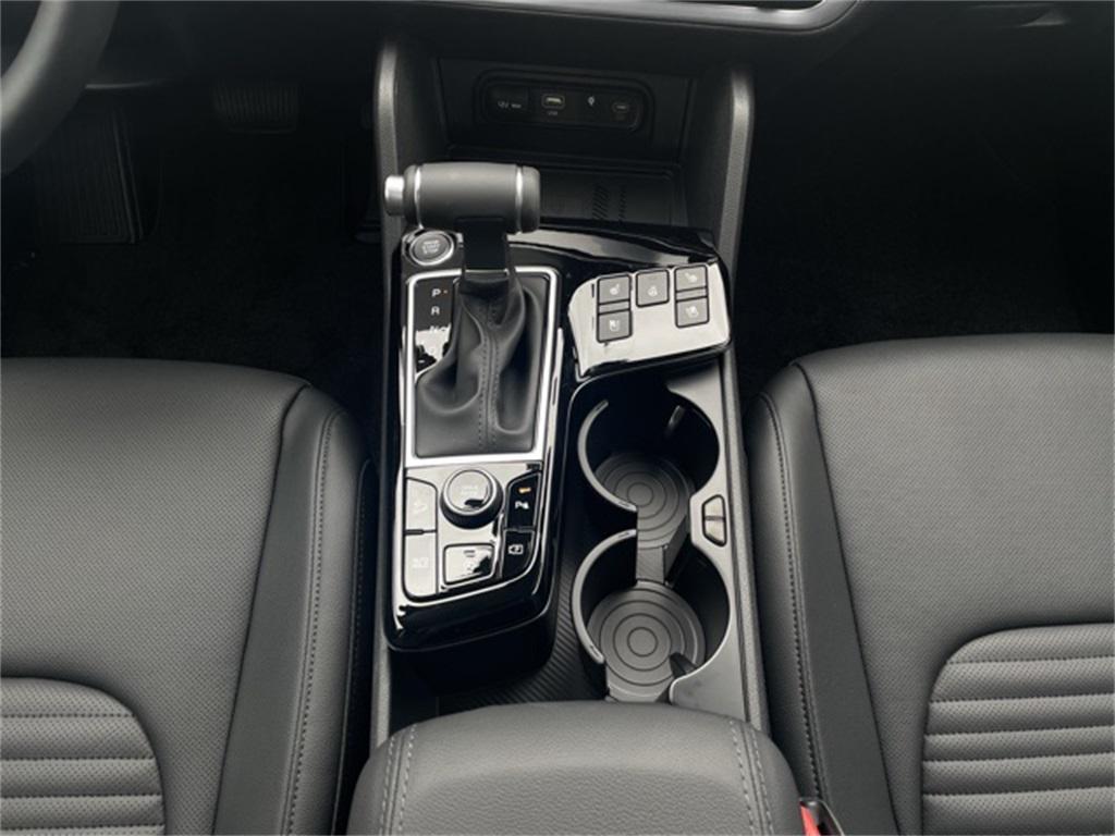 new 2025 Kia Sportage car, priced at $33,475