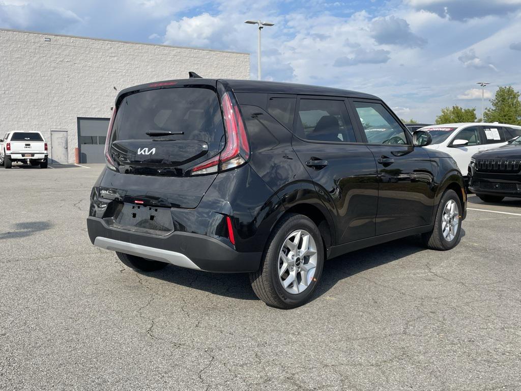 new 2025 Kia Soul car, priced at $21,620