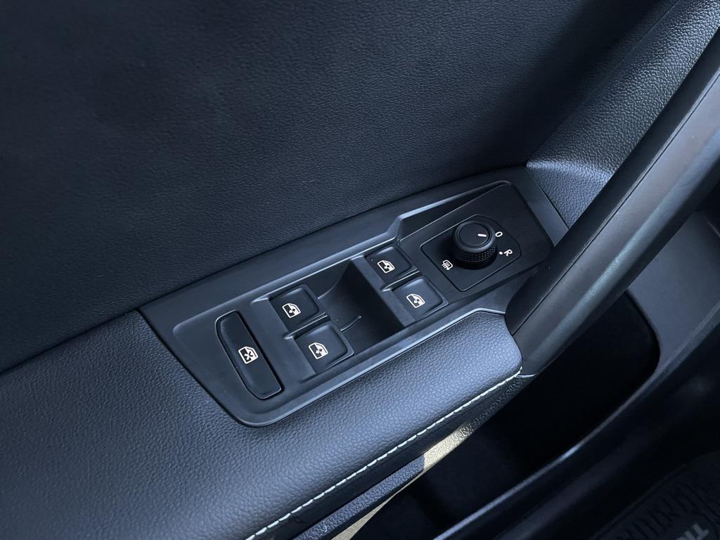 used 2024 Volkswagen Tiguan car, priced at $24,989