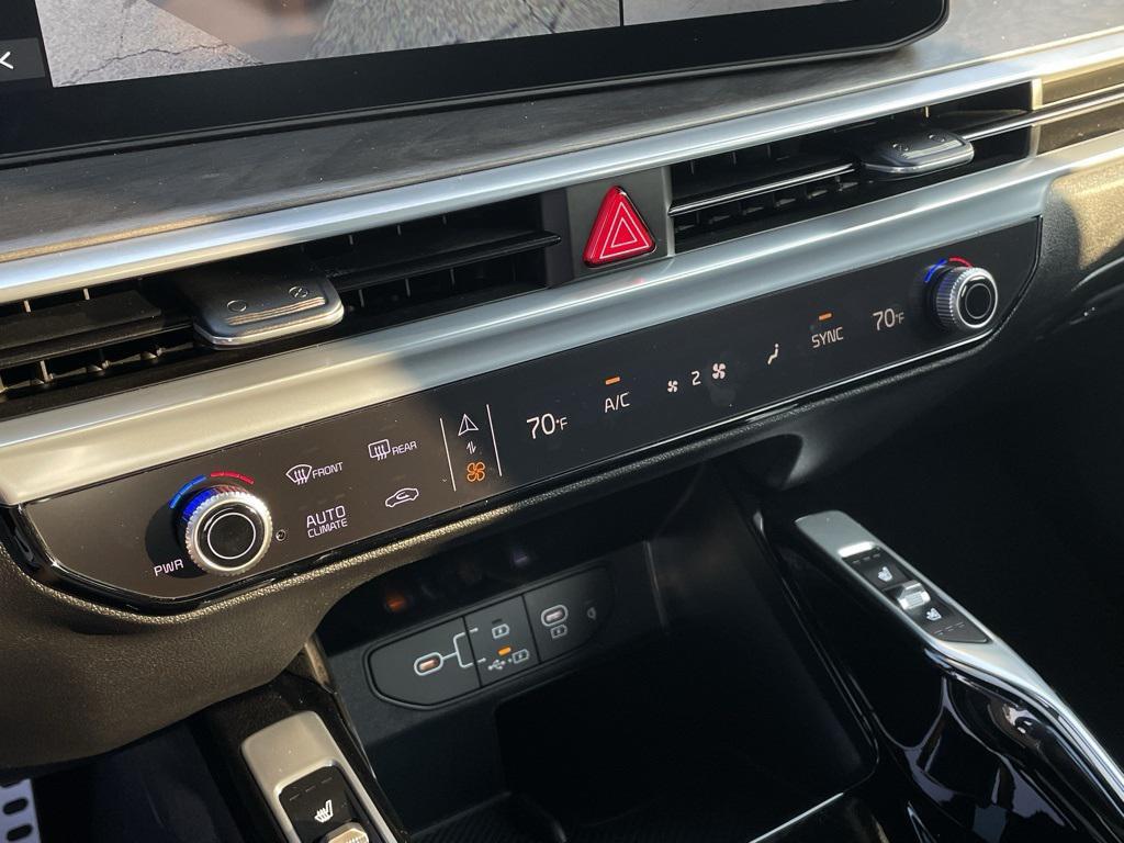 new 2025 Kia Sorento car, priced at $44,957