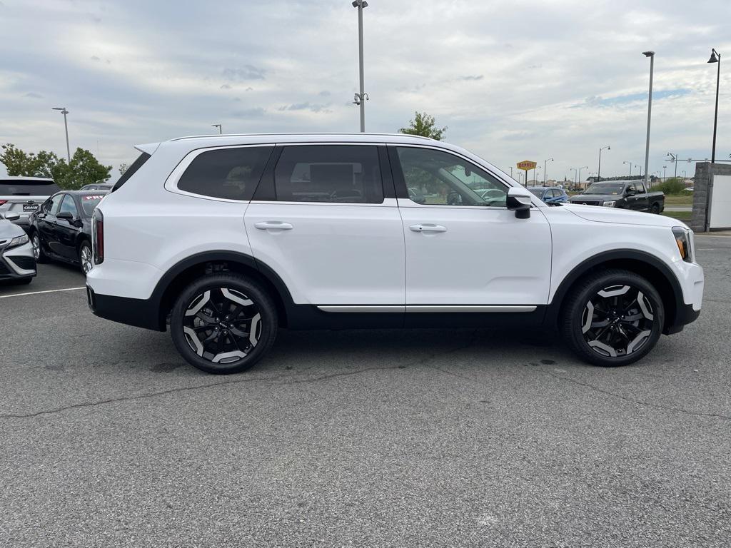 new 2025 Kia Telluride car, priced at $44,396