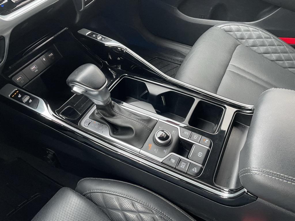 used 2023 Kia Sorento car, priced at $28,978