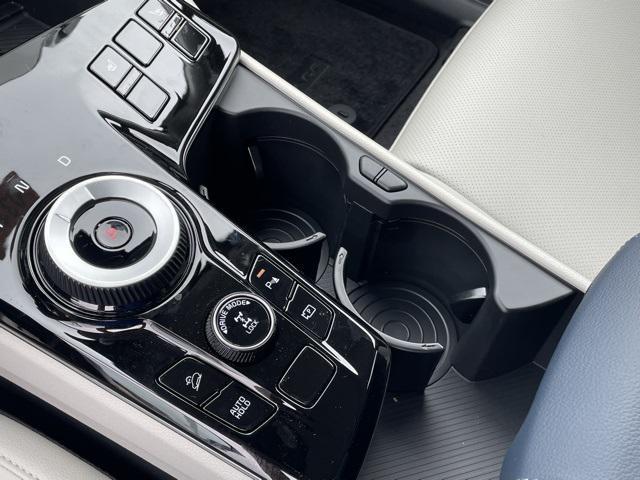 new 2025 Kia Sportage Hybrid car, priced at $33,694