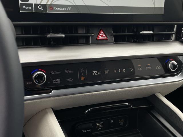 new 2025 Kia Sportage Hybrid car, priced at $33,694