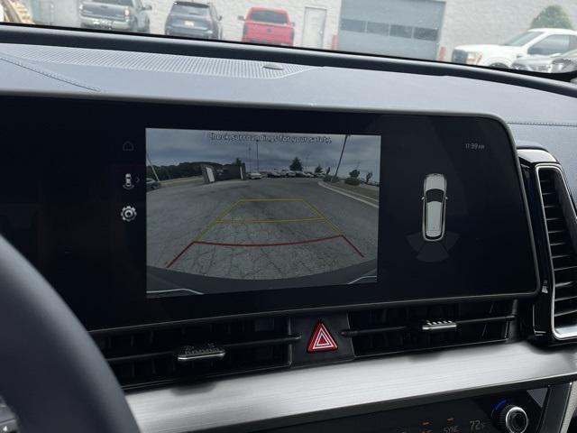 new 2025 Kia Sportage Hybrid car, priced at $33,694