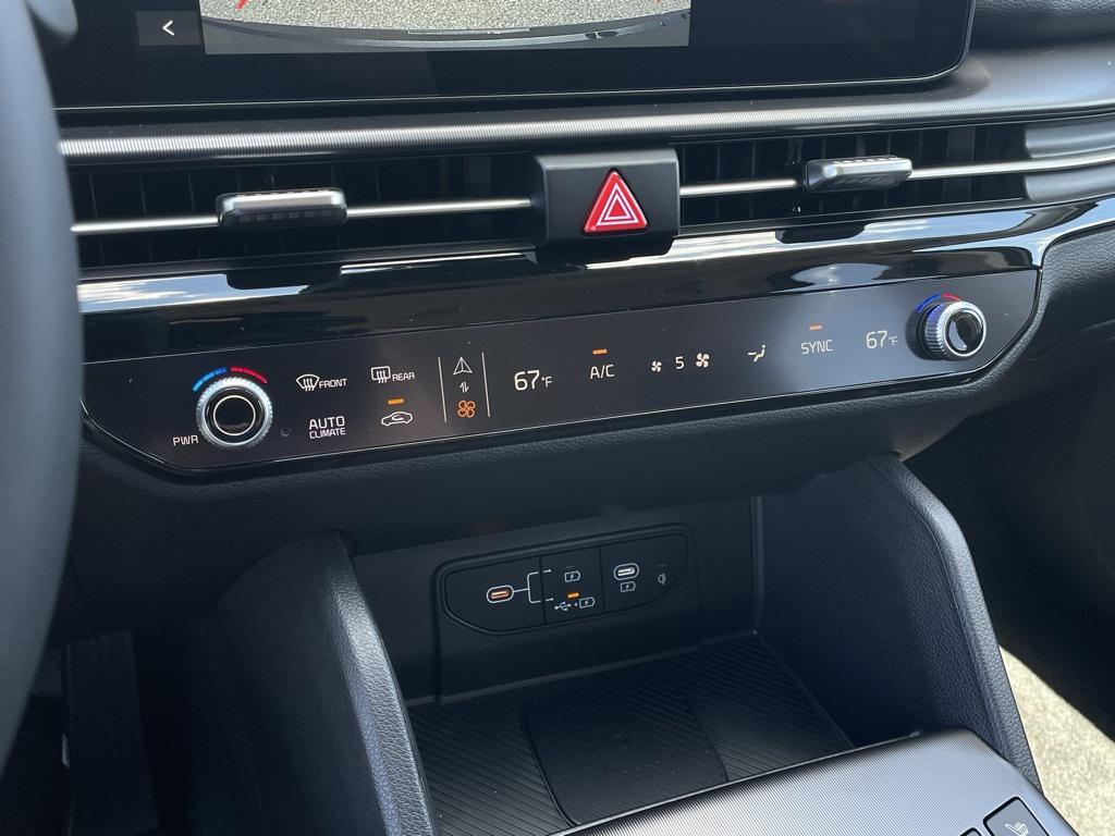 new 2026 Kia Sportage car, priced at $32,360